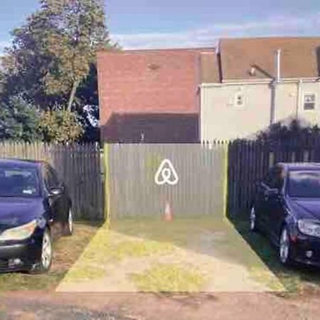 Three Bed One Bath Apt 25 Mins To Nyc Belleville Eksteriør bilde