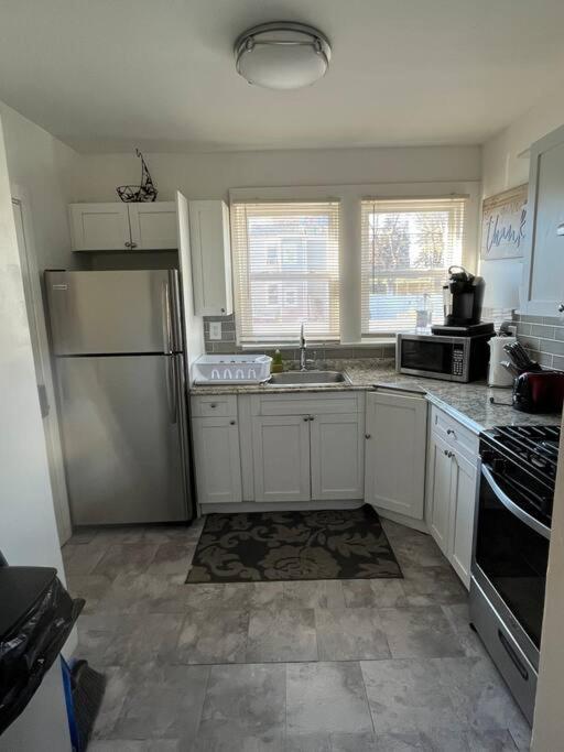 Three Bed One Bath Apt 25 Mins To Nyc Belleville Eksteriør bilde